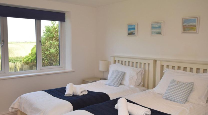 Photo of 2 Bed in Trelights