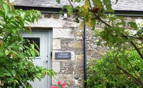 Photo of 2 Bed in Trelights