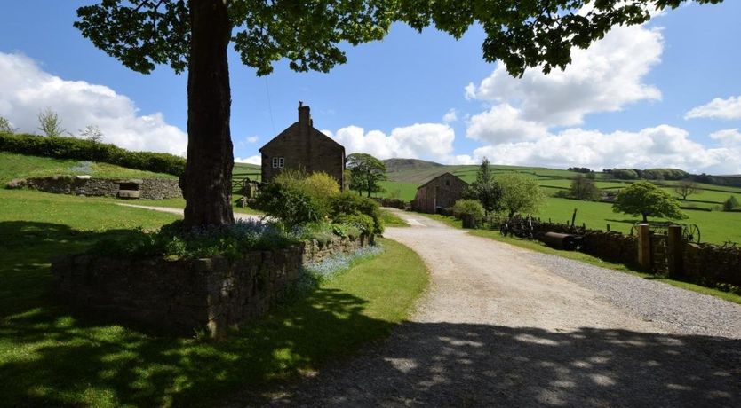 Photo of in Hayfield (PK551)