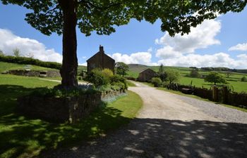 in Hayfield (PK551) Holiday Cottage