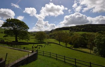 2 Bed in Hayfield Holiday Cottage