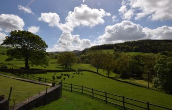 2 Bed in High Peak Holiday Cottage