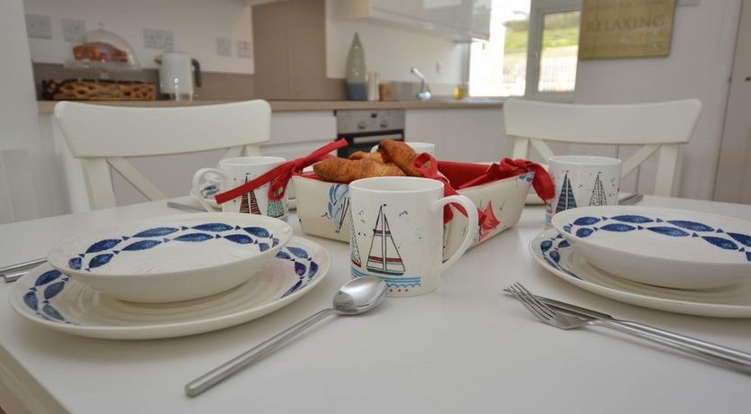 Photo of 2 Bed in Mawgan Porth