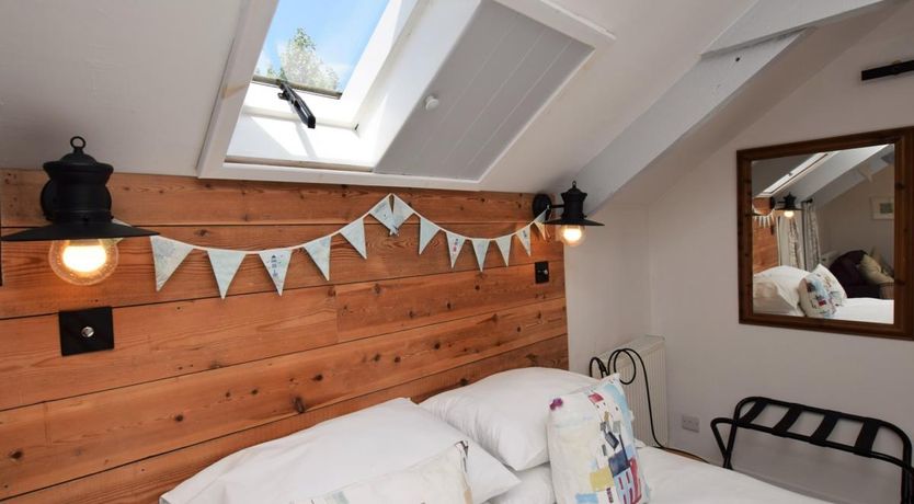 Photo of 1 Bed in Tresarrett