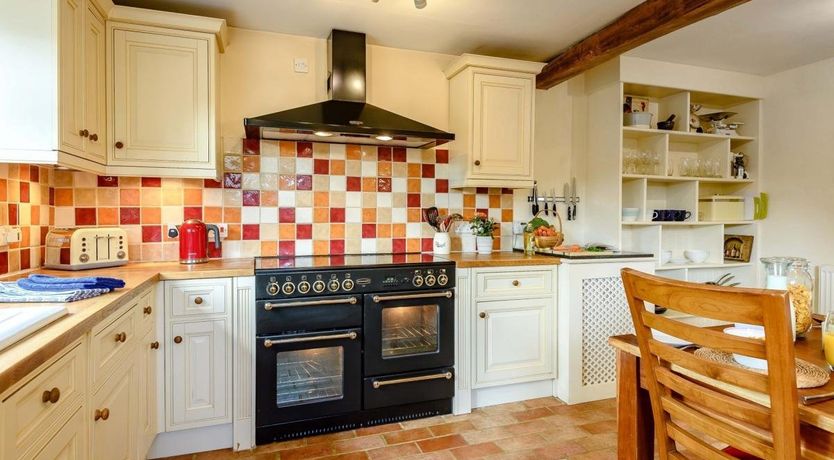 Photo of 3 Bed in Docking