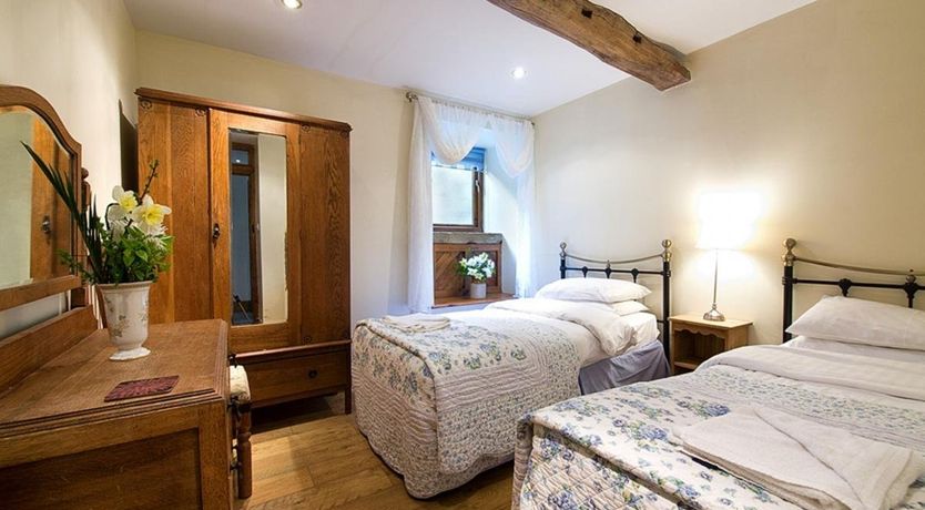 Photo of 3 Bed in Blackwell