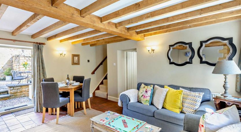 Photo of 2 Bed in Broadway