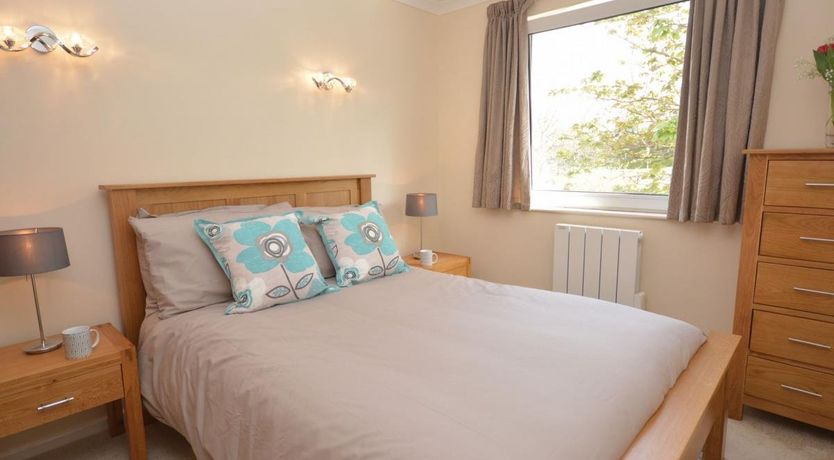 Photo of 2 Bed in Porth