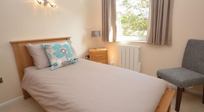 Photo of 2 Bed in Porth