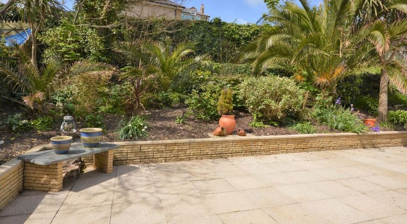 Photo of 2 Bed in Porth