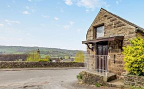 Photo of in Darley Dale (PK933)