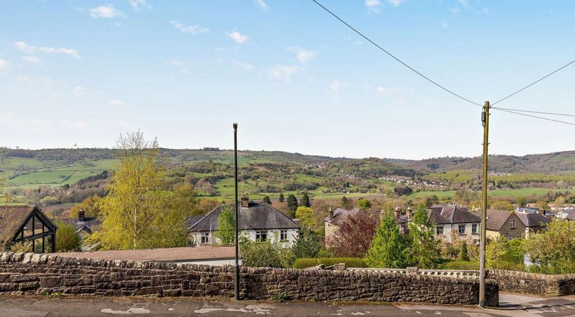 Photo of 3 Bed in Matlock