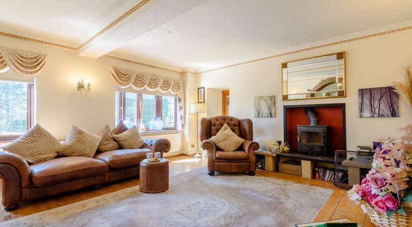 Photo of 4 Bed in Calow