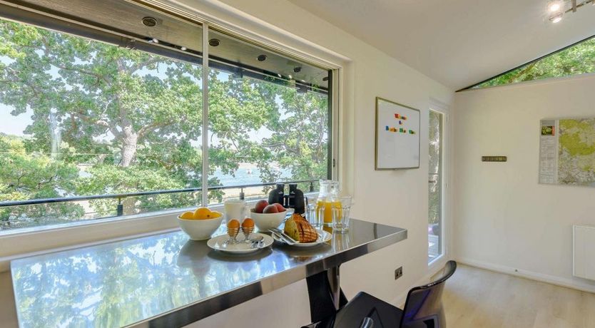 Photo of 1 Bed in Beaulieu