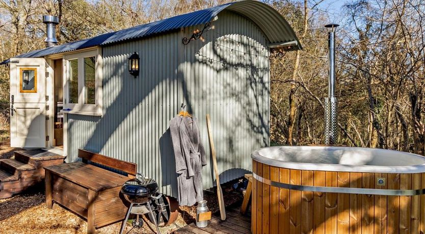 Photo of 1 Bed in Cwmcarvan