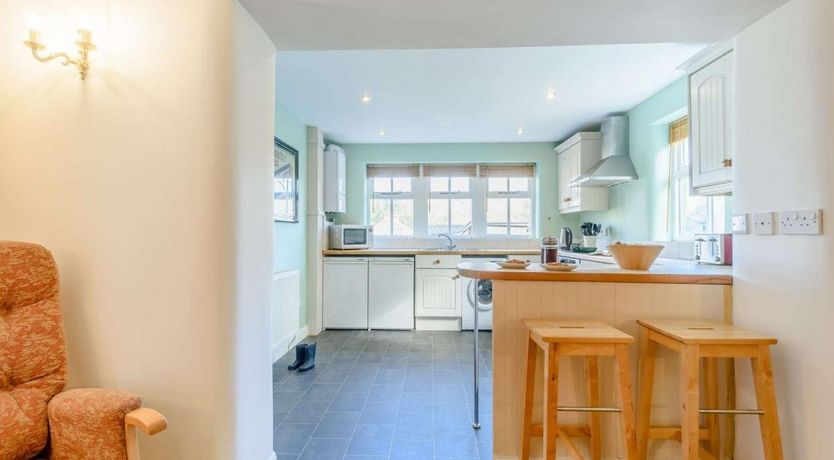 Photo of 1 Bed in Combs