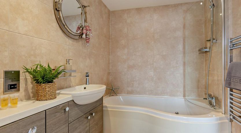 Photo of 2 Bed in Westward Ho