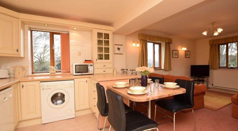 Photo of 2 Bed in Barlow