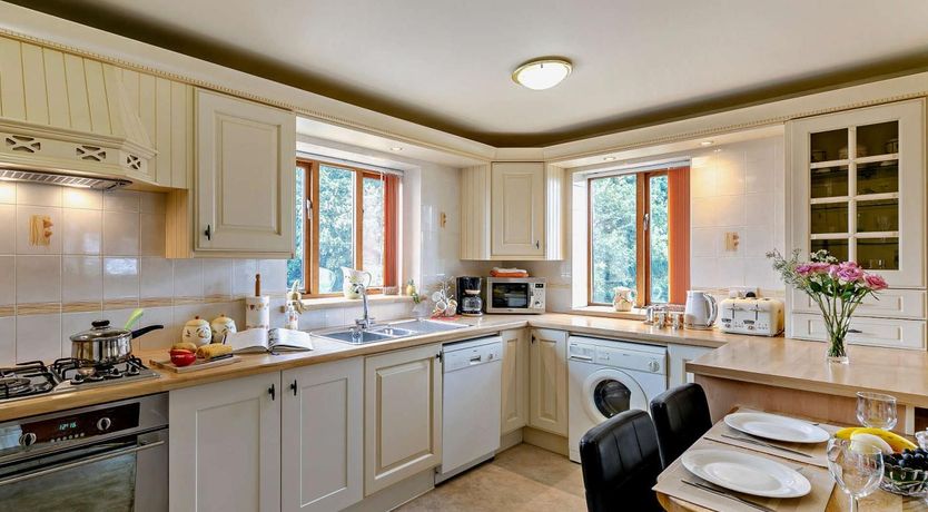 Photo of 2 Bed in Dronfield
