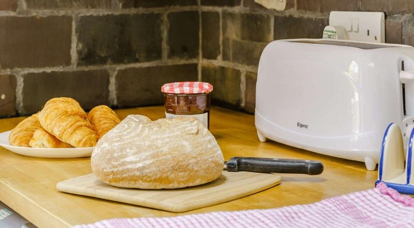 Photo of 2 Bed in Aberaeron