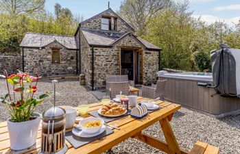 Barn in West Wales Holiday Cottage