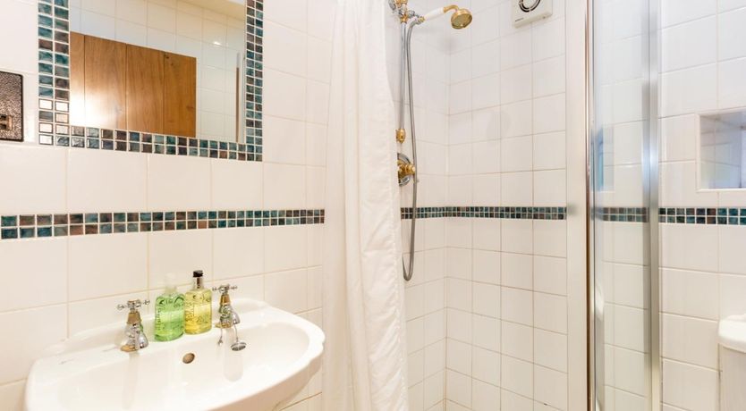 Photo of 2 Bed in High Peak