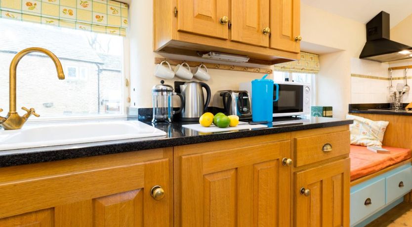 Photo of 2 Bed in High Peak