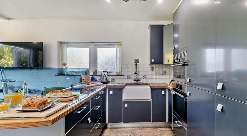 Photo of 3 Bed in Cubert