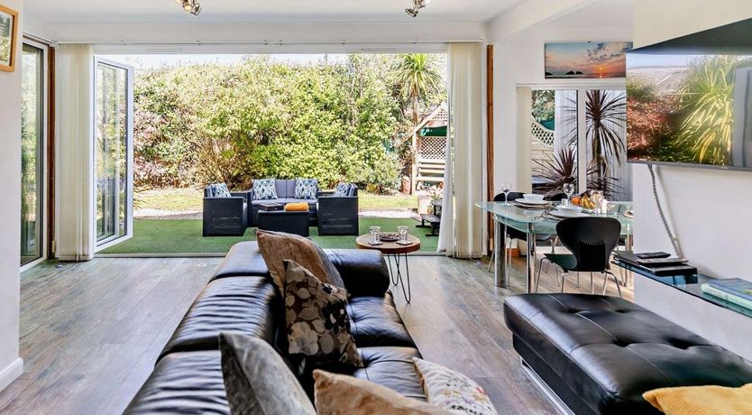 Photo of 3 Bed in Cubert