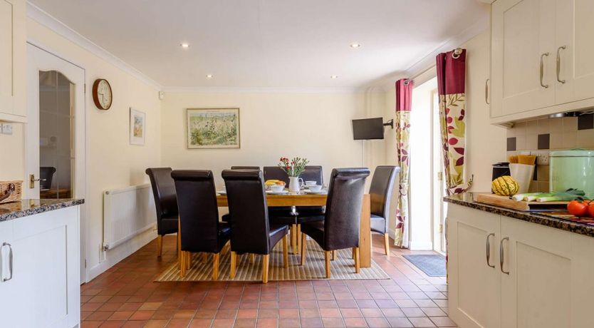 Photo of 4 Bed in Bakewell