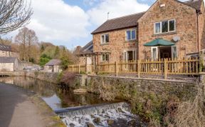 Photo of in Bakewell (PK911)