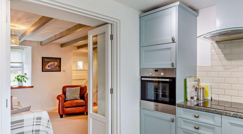 Photo of 1 Bed in West Polberro