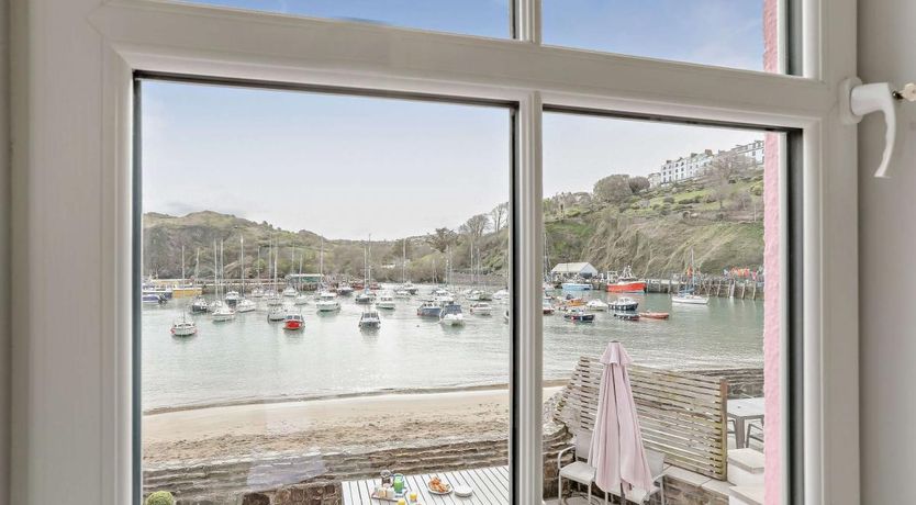 Photo of 4 Bed in Ilfracombe