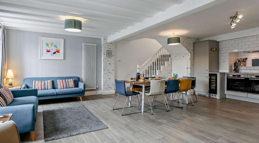 Photo of 4 Bed in Ilfracombe