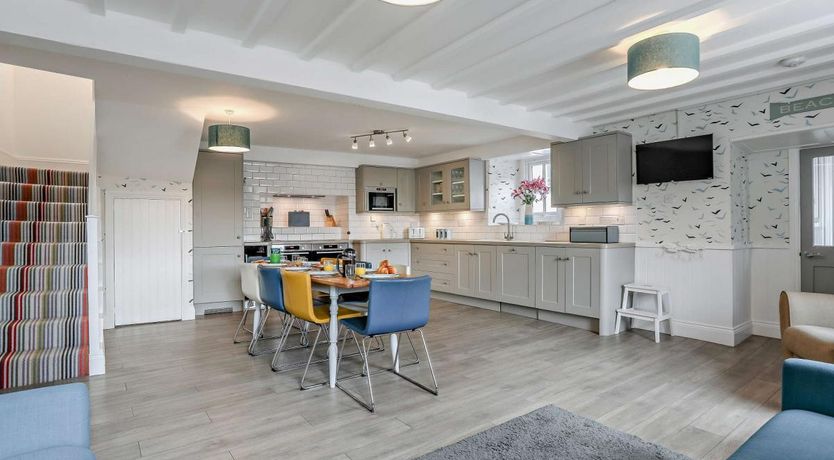 Photo of 4 Bed in Ilfracombe