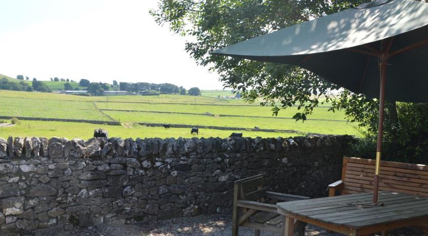 Photo of 3 Bed in Blackwell