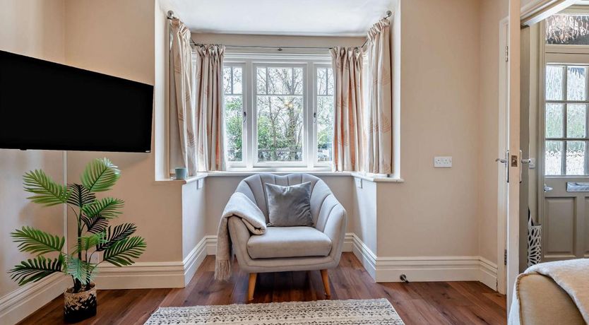 Photo of 3 Bed in Brockenhurst