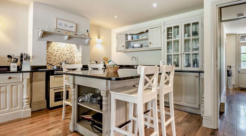 Photo of 3 Bed in Brockenhurst