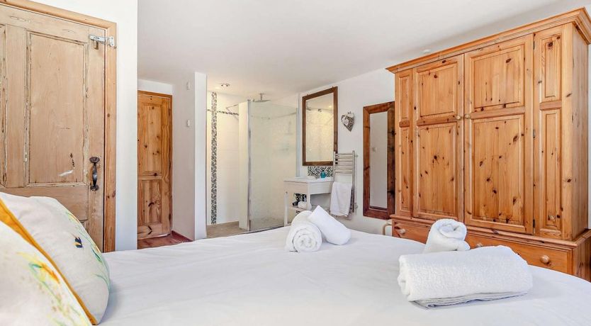 Photo of 3 Bed in Cubert