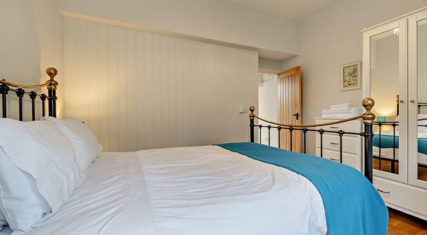 Photo of 1 Bed in Bourton