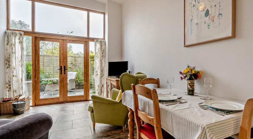 Photo of 1 Bed in Bourton