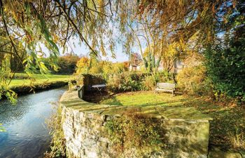 in Ashford in the Water (PK547) Holiday Cottage