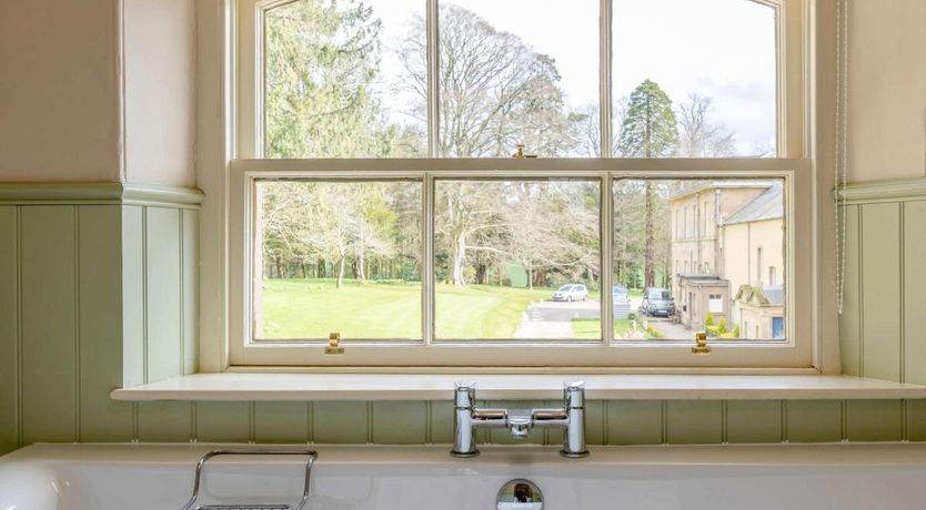 Photo of 2 Bed in Ladybank