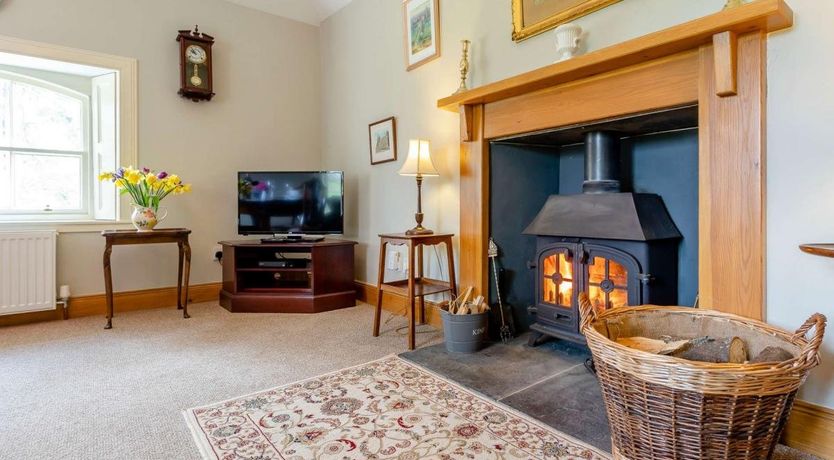 Photo of 2 Bed in Ladybank