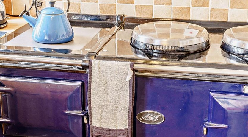 Photo of 3 Bed in Dale