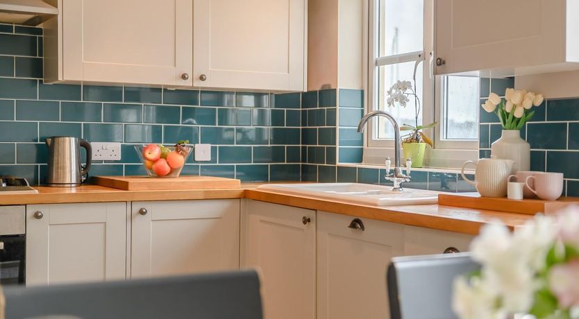 Photo of 3 Bed in Plymouth