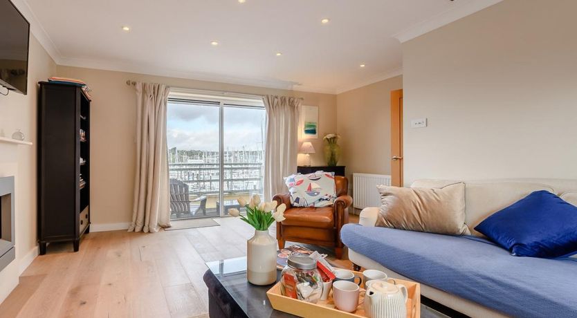 Photo of 3 Bed in Mount Batten