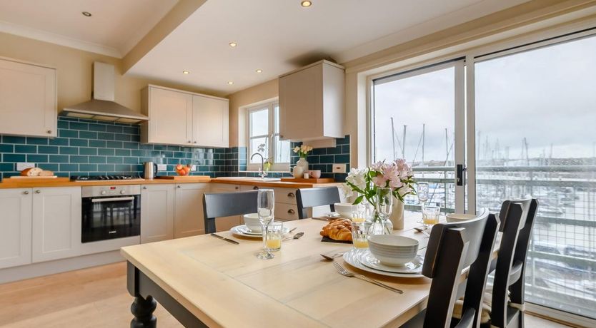 Photo of 3 Bed in Mount Batten