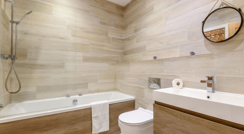 Photo of 3 Bed in Mount Batten