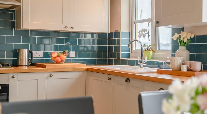 Photo of 3 Bed in Mount Batten